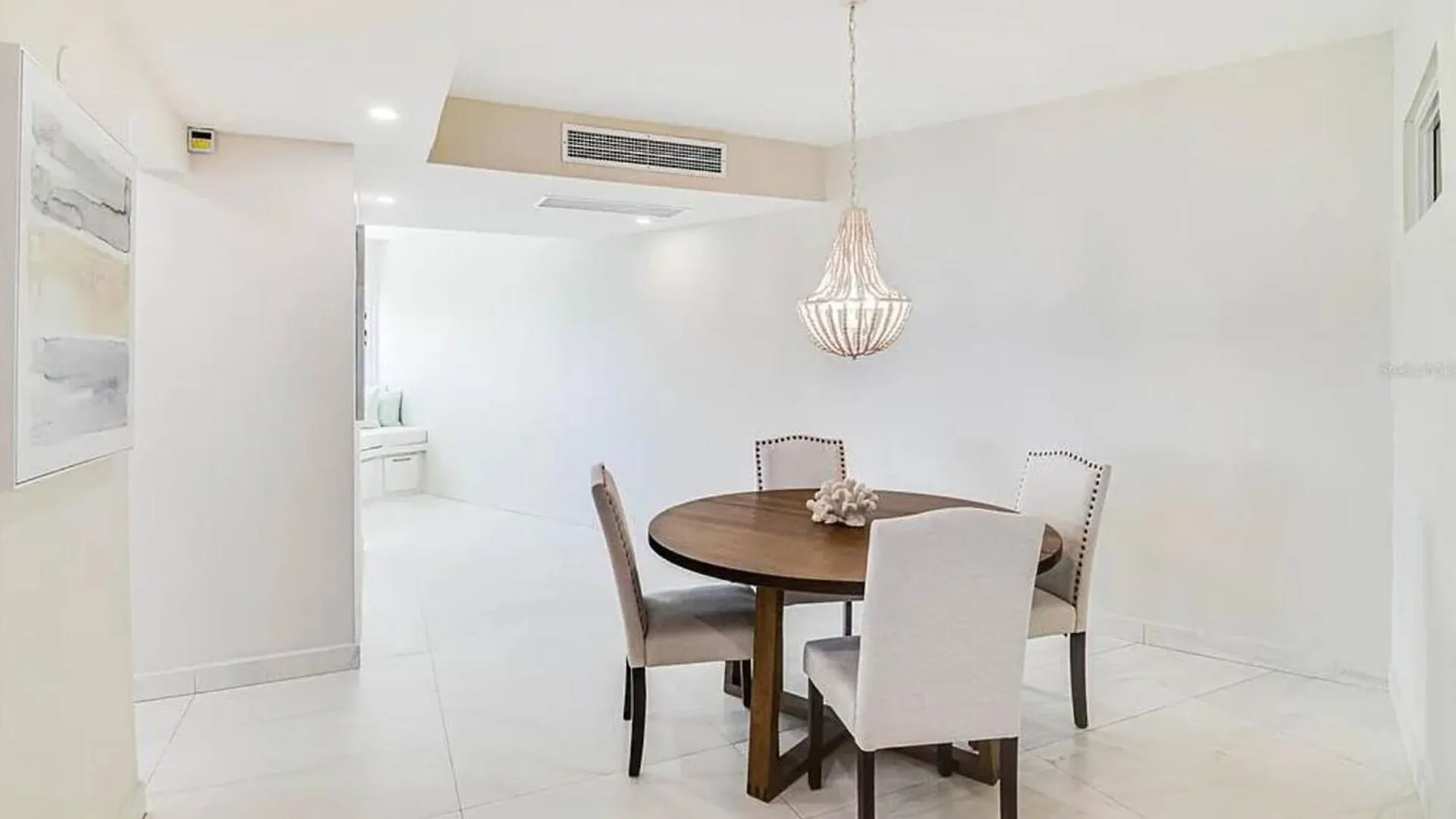 Oceanview Sub Penthouse, Walk To Beach & Pool San Juan