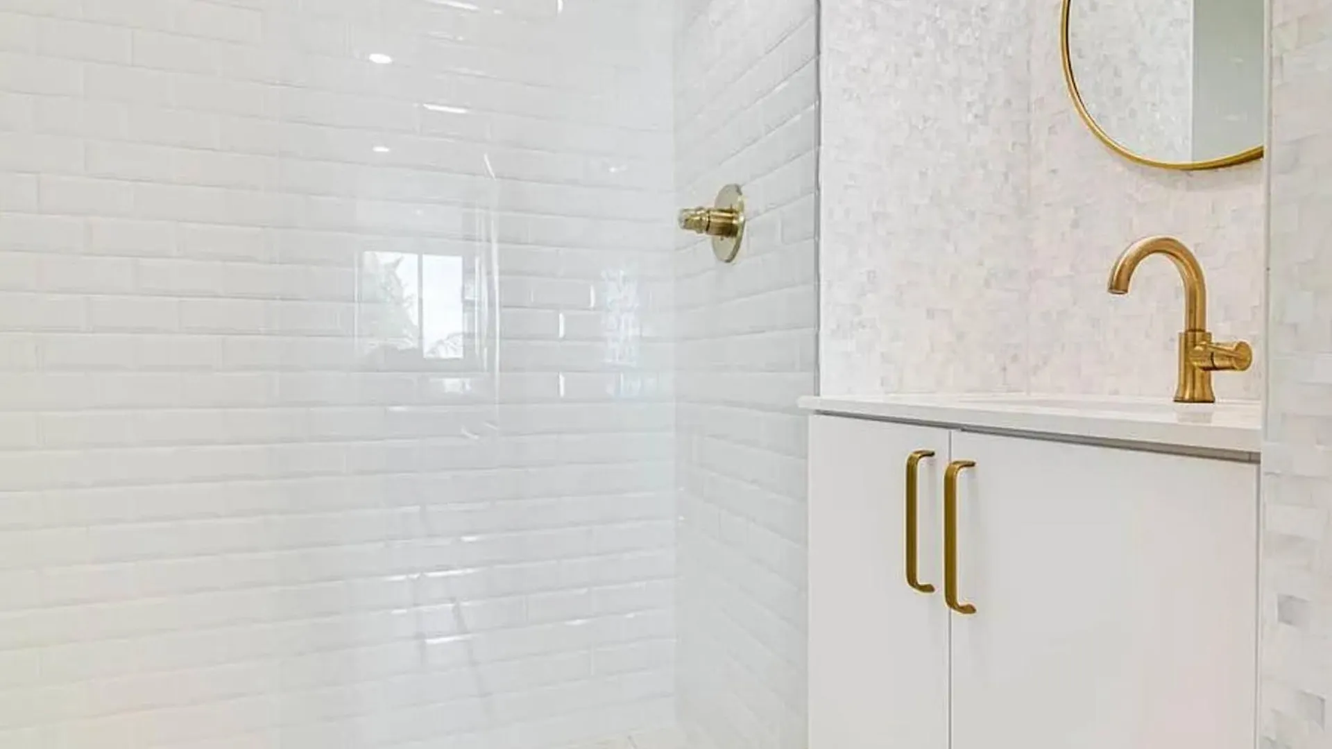 Oceanview Sub Penthouse, Walk To Beach & Pool San Juan
