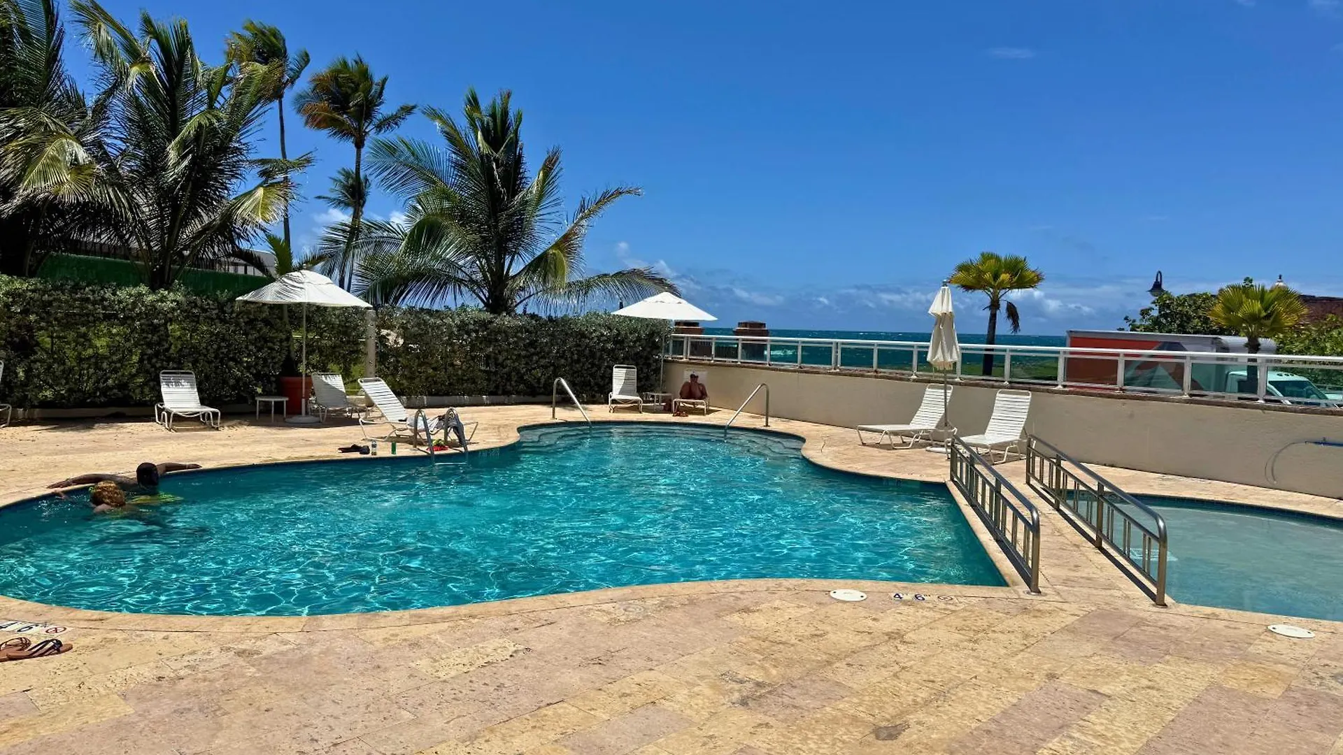Lägenhet Oceanview Sub Penthouse, Walk To Beach & Pool San Juan