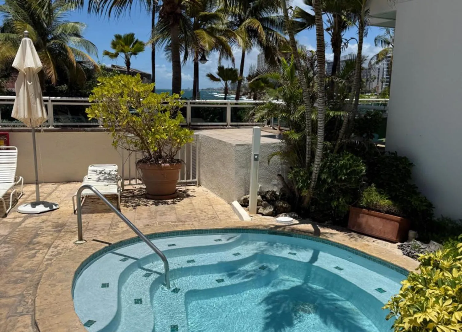 Lägenhet Oceanview Sub Penthouse, Walk To Beach & Pool San Juan