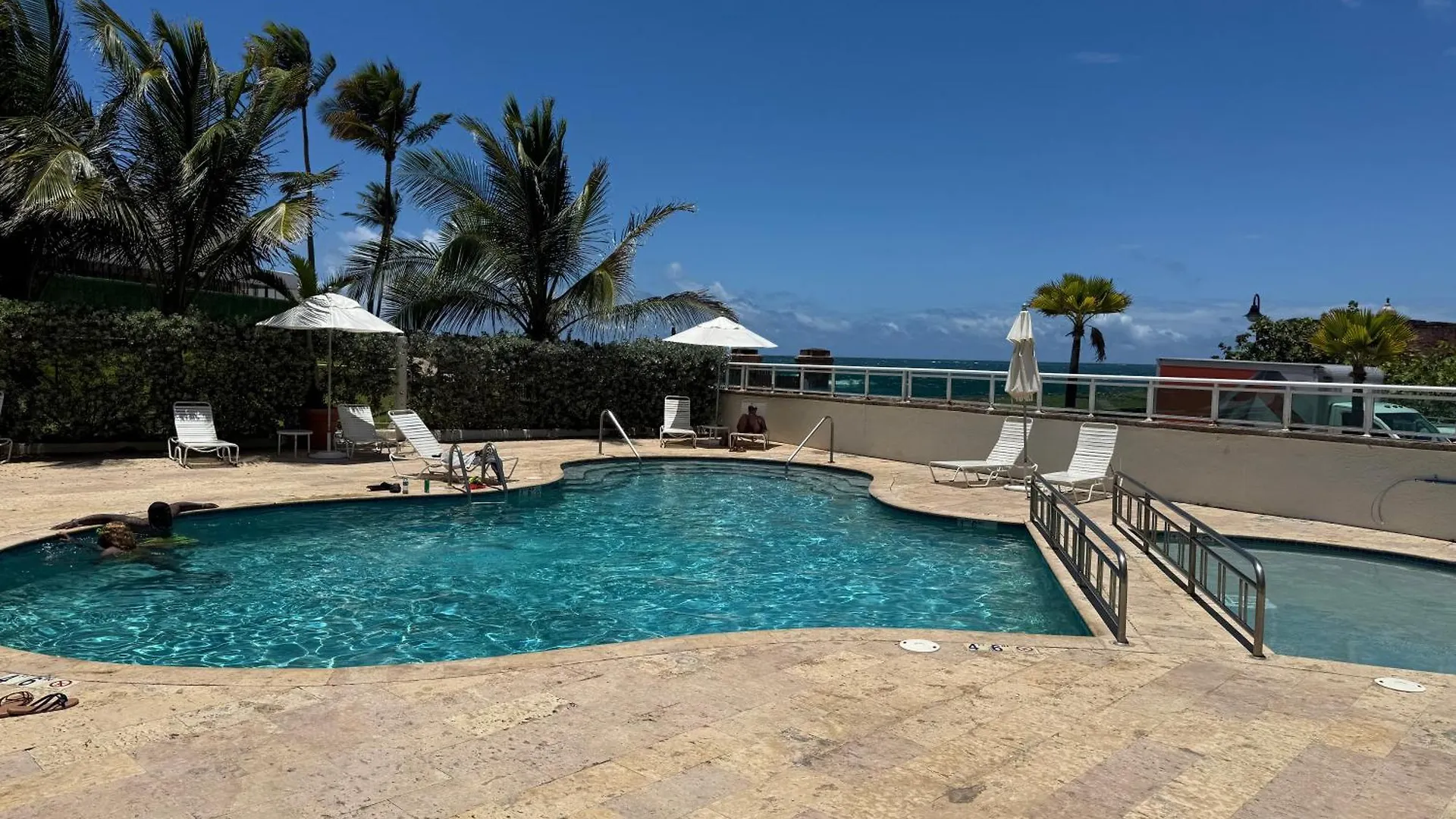 Oceanview Sub Penthouse, Walk To Beach & Pool San Juan 0*,